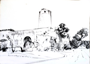 Turm hinter einer Mauer